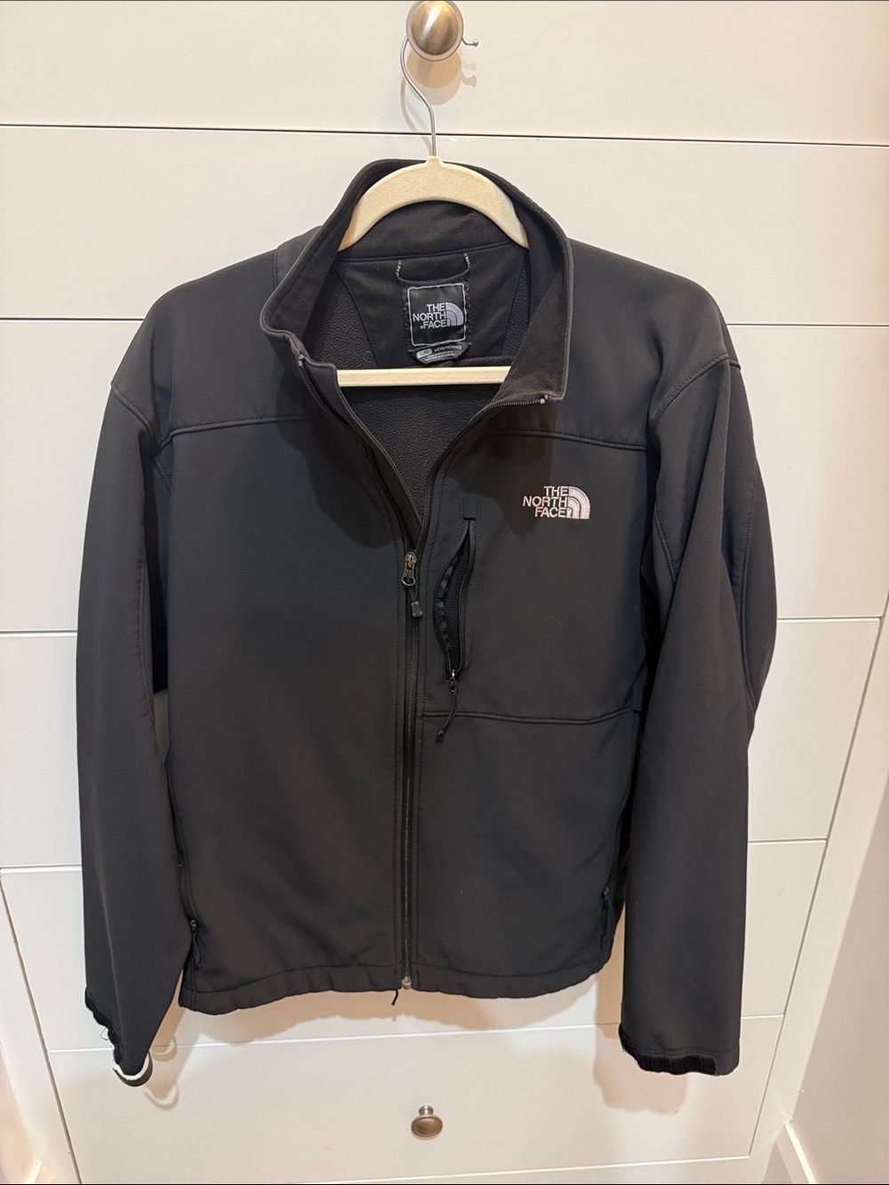 The North Face Black Men's Lightweight Softshell Jacket